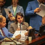 Amom propõe proteção a ribeirinhos no fim da escala 6×1