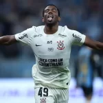 Corinthians vence o Grêmio por 3 a 1 e sobe na tabela do Brasileirão