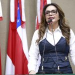 Alessandra Campelo aprova projeto contra vício em apostas on-line