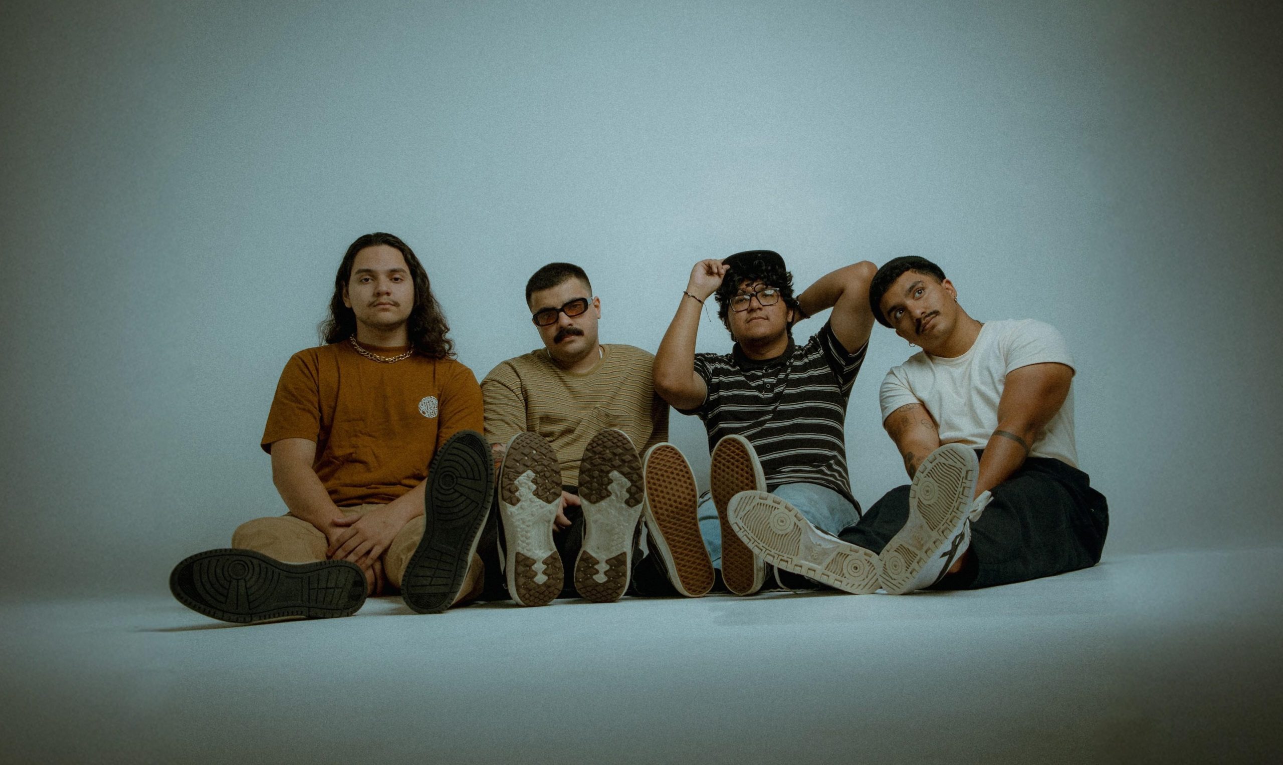 Banda ‘Não Existe Saudade em Inglês’ anuncia shows em três capitais