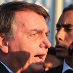 Bolsonaro recebe alta após cirurgia no ombro em Brasília