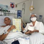 Paciente com câncer se casa no Hospital Rio Negro em Manaus