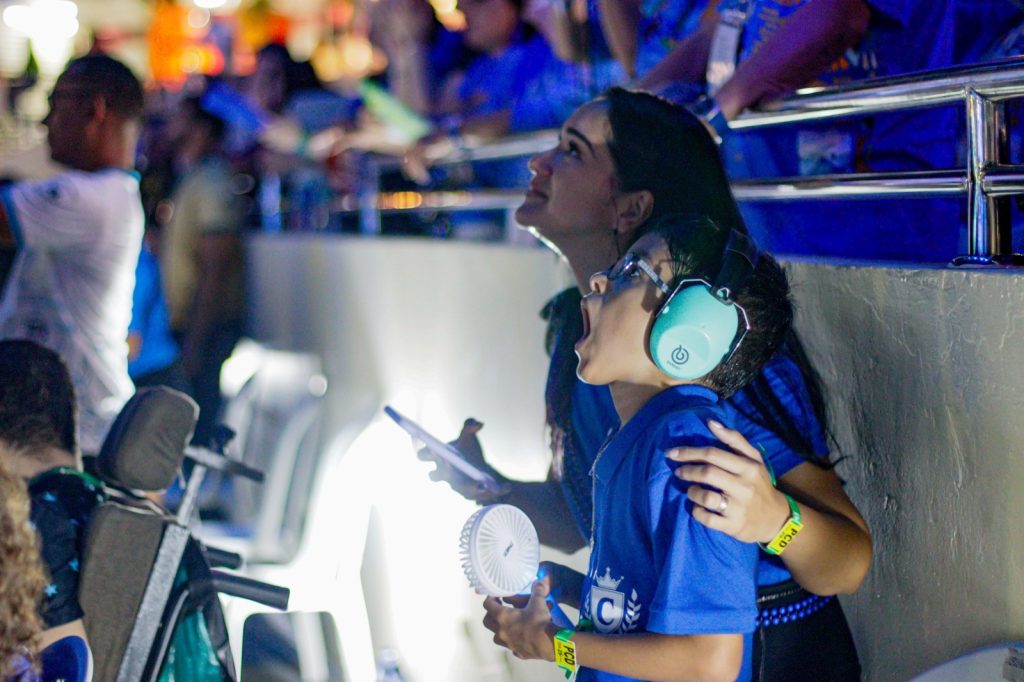 Espaço acessível para pessoas com deficiência no Bumbódromo de Parintins