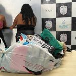 Mulheres são flagradas furtando cortinas e itens de decoração em loja no Parque 10