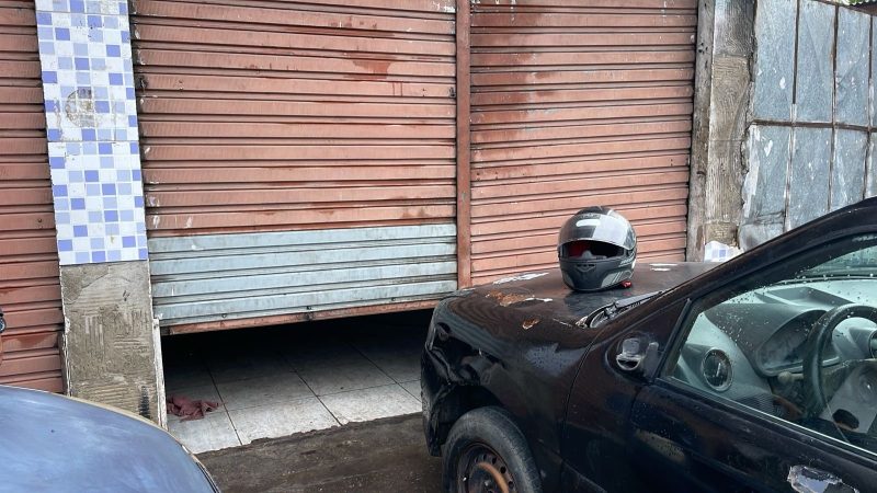 Homem é morto com tiro na cabeça dentro de oficina em Manaus