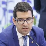 Deputado Marcelo Queiroz é alvo da PF por suspeita de fraude em contrato milionário