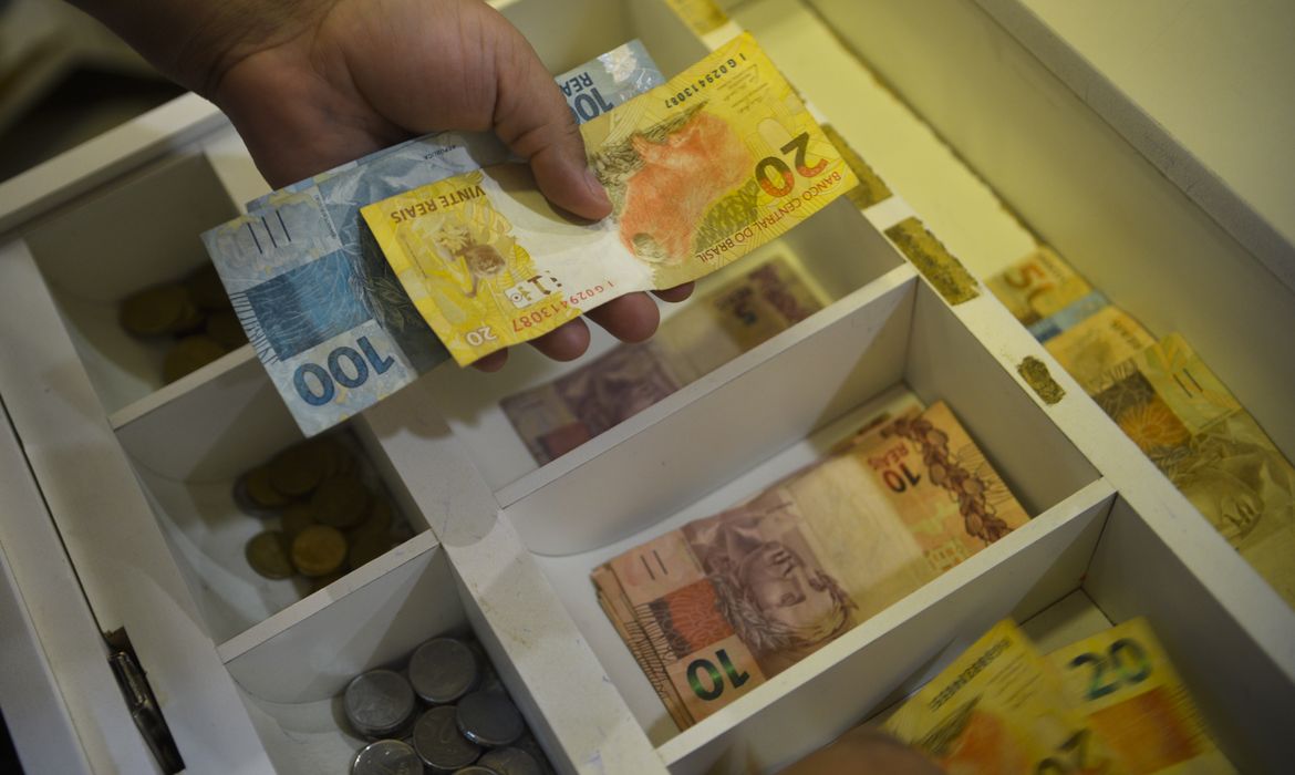 Bancos devem transferir valores esquecidos ao fundo do Desenrola
