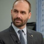 Eduardo Bolsonaro entra na mira da PF por recursos ligados a Daniel Vorcaro