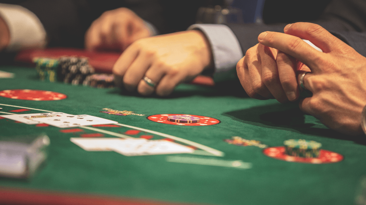 A China é o novo dealer do Poker mundial!