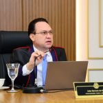 João Barroso é reconduzido à Procuradoria-Geral do MPC-AM