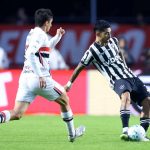 Botafogo marca golaço e empata com São Paulo