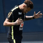 Neymar volta ao campo e inicia fase de transição na Seleção