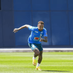 Camisa 10 treina em Nova Jersey e mira jogo contra a Escócia