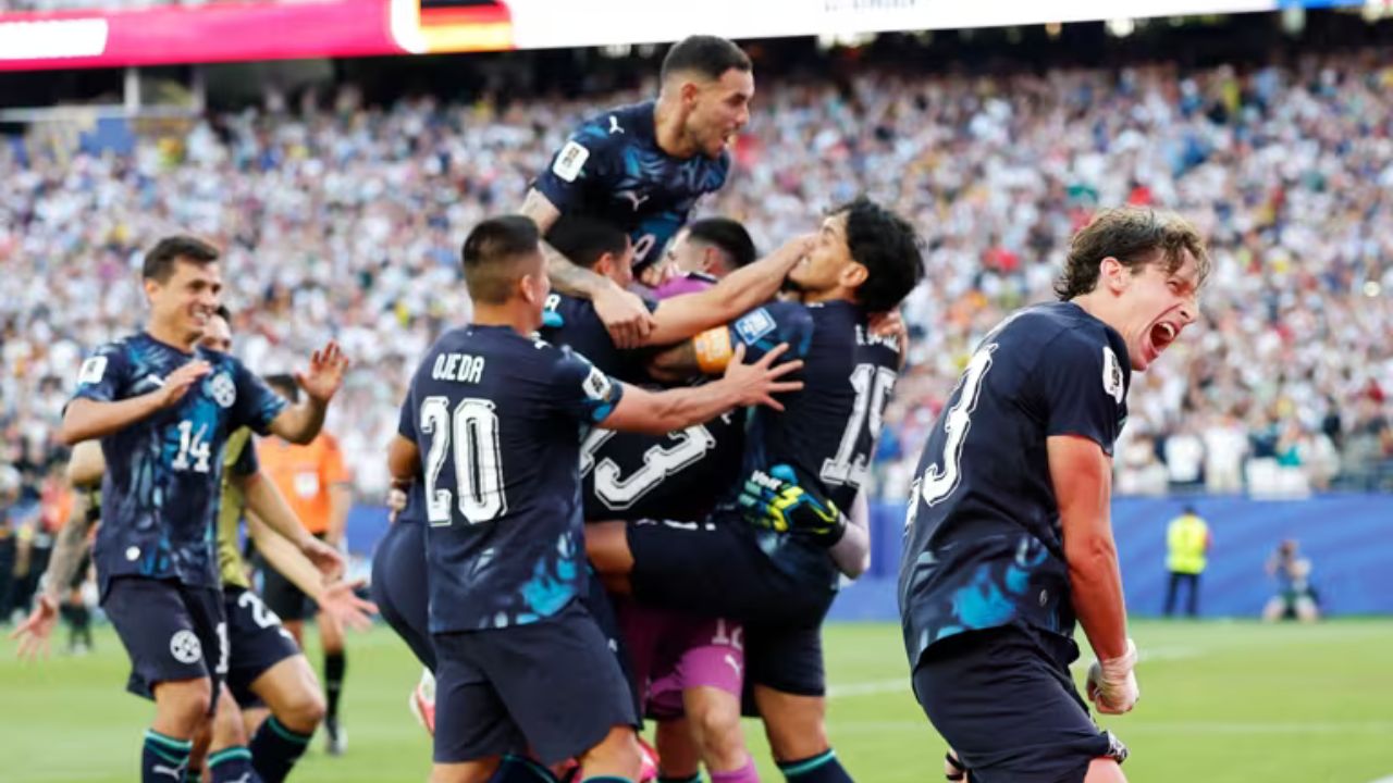 Presidente do Paraguai decreta feriado após classificação sobre a Alemanha na Copa