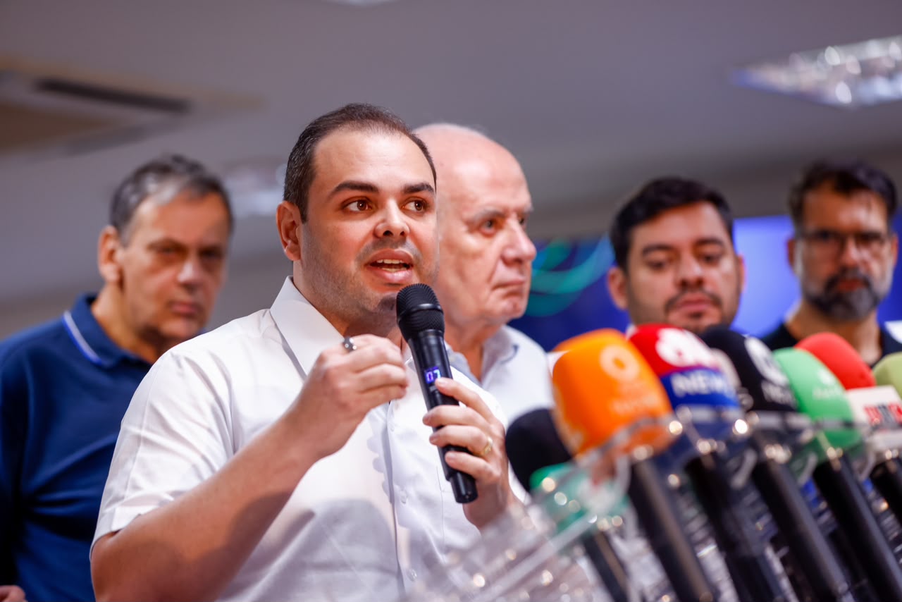 Roberto Cidade revoga corte de R$ 100 milhões e mantém recursos da UEA