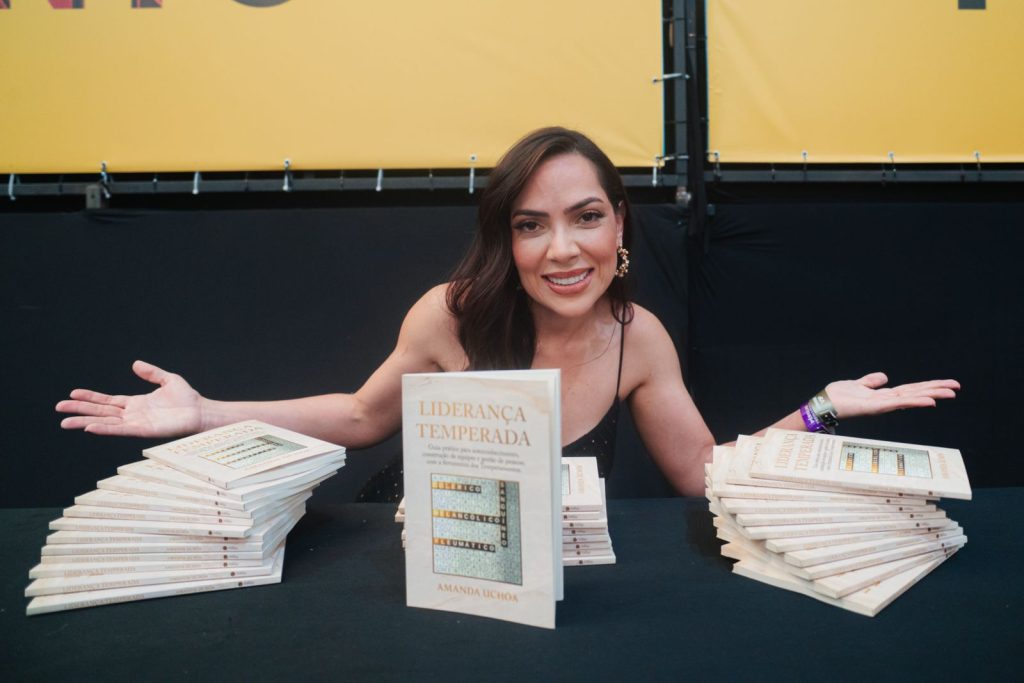lançamento - livro - amanda