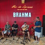 Noite de bossa nova arrecada fraldas para lar infantil em Manaus