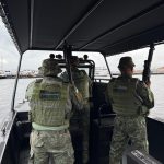 Lancha blindada e base fluvial são enviadas para reforçar segurança no Festival de Parintins 2026