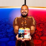 Artista amazonense assina artes de latas inspiradas no Festival de Parintins