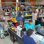 Comércio e serviços lideram geração de empregos no Amazonas