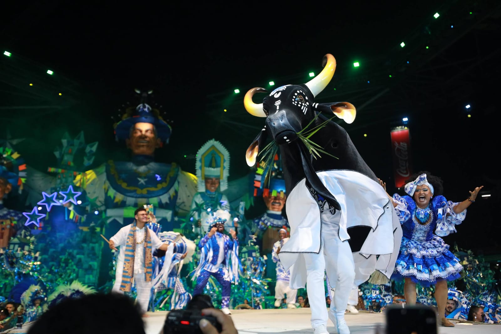 Caprichoso exalta raízes de Parintins na abertura do Festival 2026