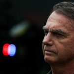 Polícia do DF pede para STF ouvir Bolsonaro sobre arma apreendida