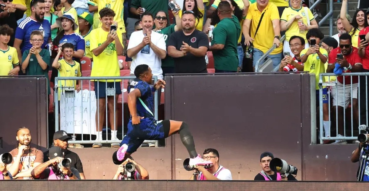 Brasil faz 2 a 1 no Egito, Endrick desencanta e anima torcedores antes da Copa