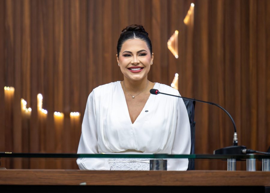 ‘A política precisa de pessoas com identidade própria’, diz Brena Dianná
