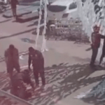 VÍDEO: homem morre após choque elétrico durante montagem de Rua da Copa no AM