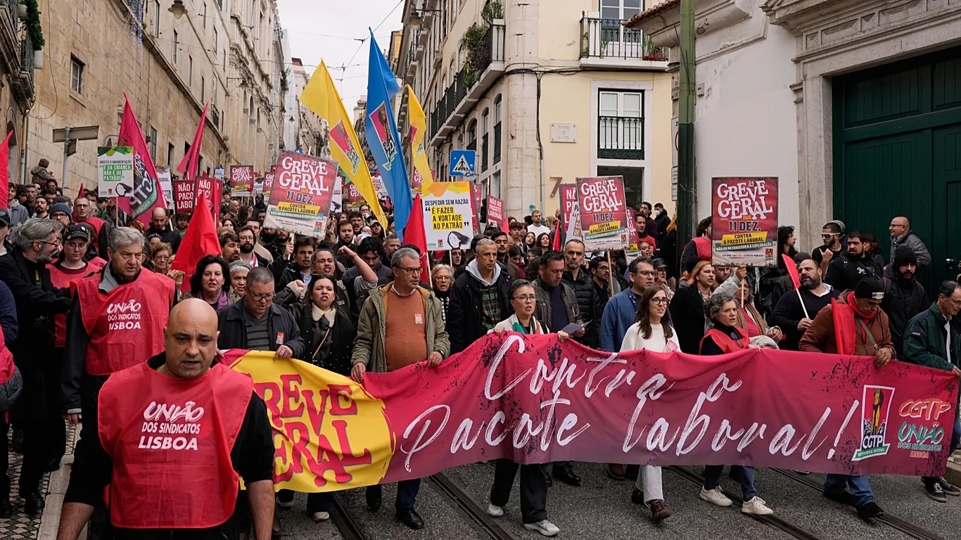 Greve geral paralisa serviços em Portugal contra reforma trabalhista