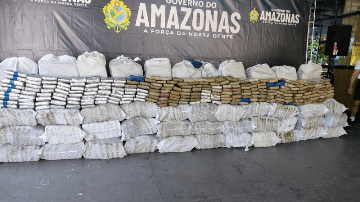 megaoperação apreende drogas em Coari-capa