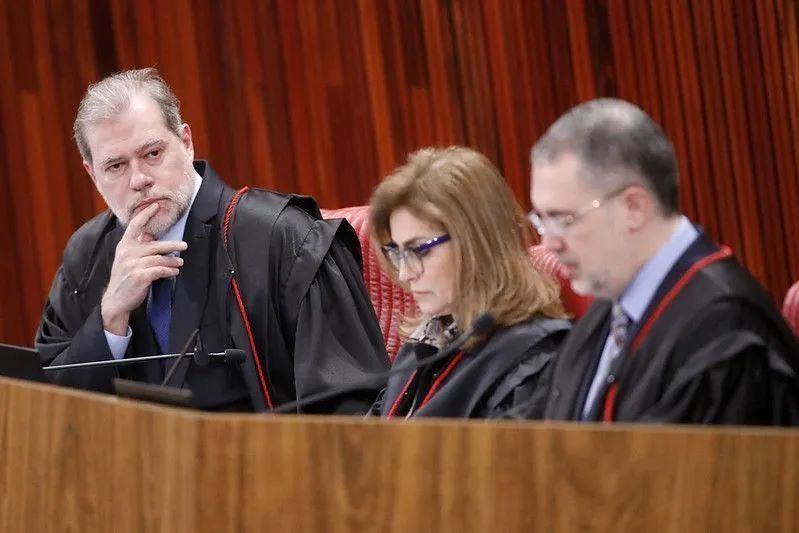 Dias Toffoli toma posse como ministro efetivo do TSE
