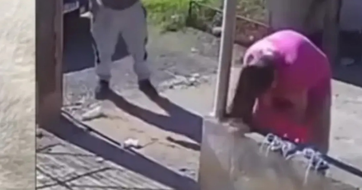 VÍDEO: Mulher dá à luz no quintal de casa antes de chegar ao hospital