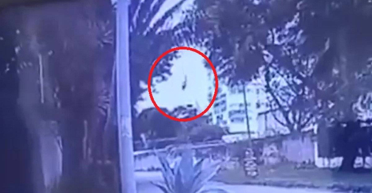 Vídeo mostra queda de um dos helicópteros envolvidos em colisão no Rio