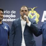 Roberto Cidade anuncia reajuste para Educação e projeta Fundeb