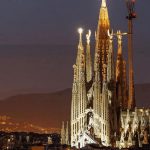 Papa Leão 14 inaugura torre da Sagrada Família em Barcelona