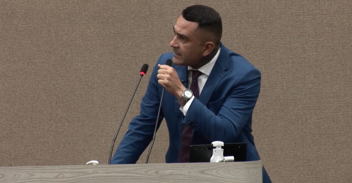 VÍDEO: Salazar denuncia perseguição, ataca autoridades e diz estar “preparado para morrer”