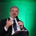 Brasil e EUA intensificam negociação para evitar novas tarifas