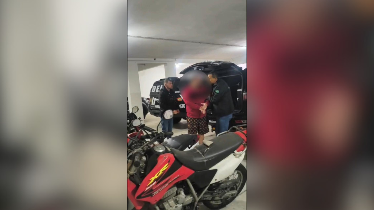 VÍDEO: Influenciador é preso por pedir nudes de crianças  em troca de moedas do Roblox