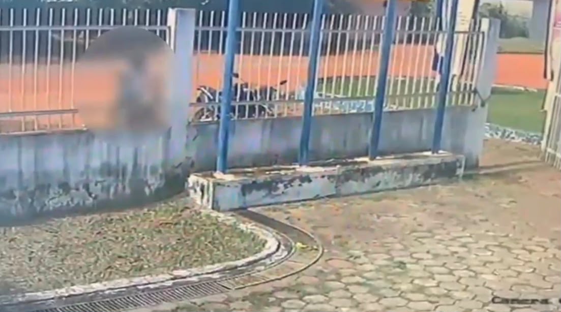 VÍDEO: Homem é preso ao intimidar ex-mulher dentro de delegacia em Humaitá
