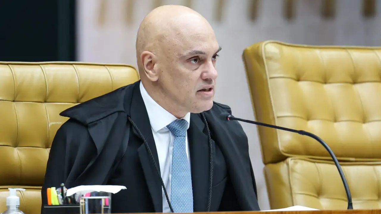 Moraes dá 48 horas para Bolsonaro informar se autorizou vídeo com IA Moraes dá 48 horas para Bolsonaro informar se autorizou vídeo com IA