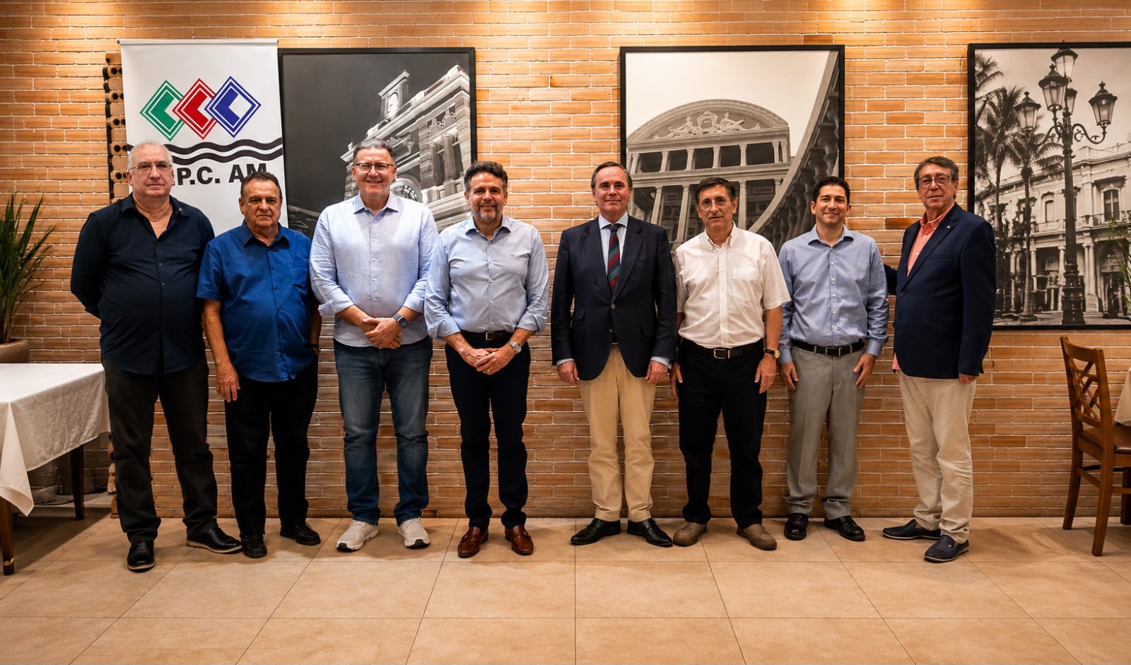 Entidades luso-brasileiras locais recebem Cônsul de Portugal em Belém durante visita a Manaus