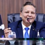 Adjuto Afonso é eleito presidente da ALE-AM com 19 votos