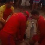 VÍDEO: Homem morre afogado na Ponta Negra enquanto banhista faz oração para salvá-lo