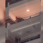 VÍDEO: Casal é flagrado fazendo sexo em varanda de prédio em Fortaleza