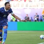 Mbappé marca, França vence Paraguai e avança às quartas da Copa