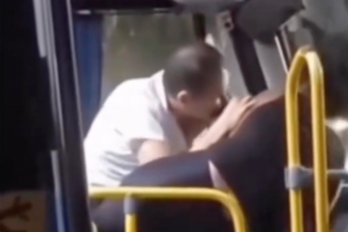 VÍDEO: Passageira e motorista trocam socos, tapas e mordidas dentro de ônibus