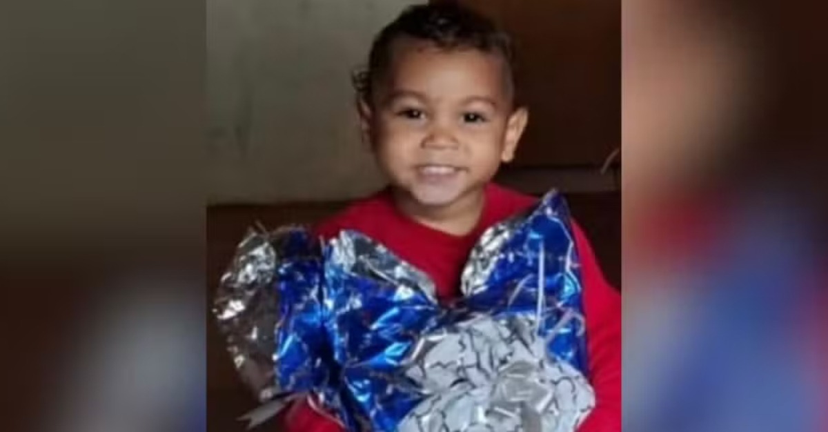 Pai espanca e mata filho de 3 anos por não receber ‘bom dia’