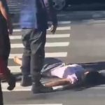 VÍDEO: Mulher fica ferida após grave acidente entre moto e carro na Zona Oeste de Manaus