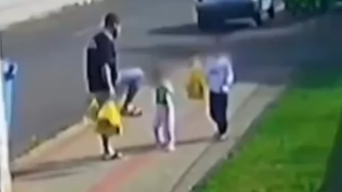VÍDEO: Pai que chutou o rosto da filha de 3 anos é preso no Paraná